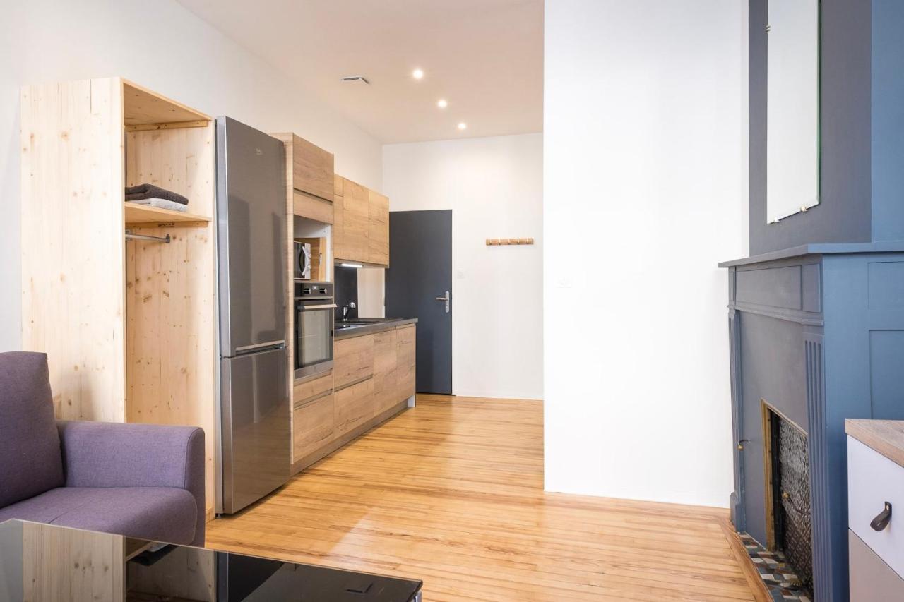 Studio Neuf, Charme De L'Ancien, Avec Balcon - 3 Etoiles, 4 Diamants Apartment บาญเญอ-เดอ-บีกอร์ ภายนอก รูปภาพ